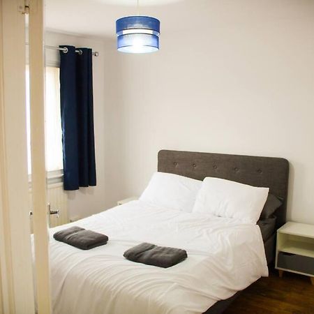 House In Colnbrook Near Windsor & Heathrow Villa Ngoại thất bức ảnh